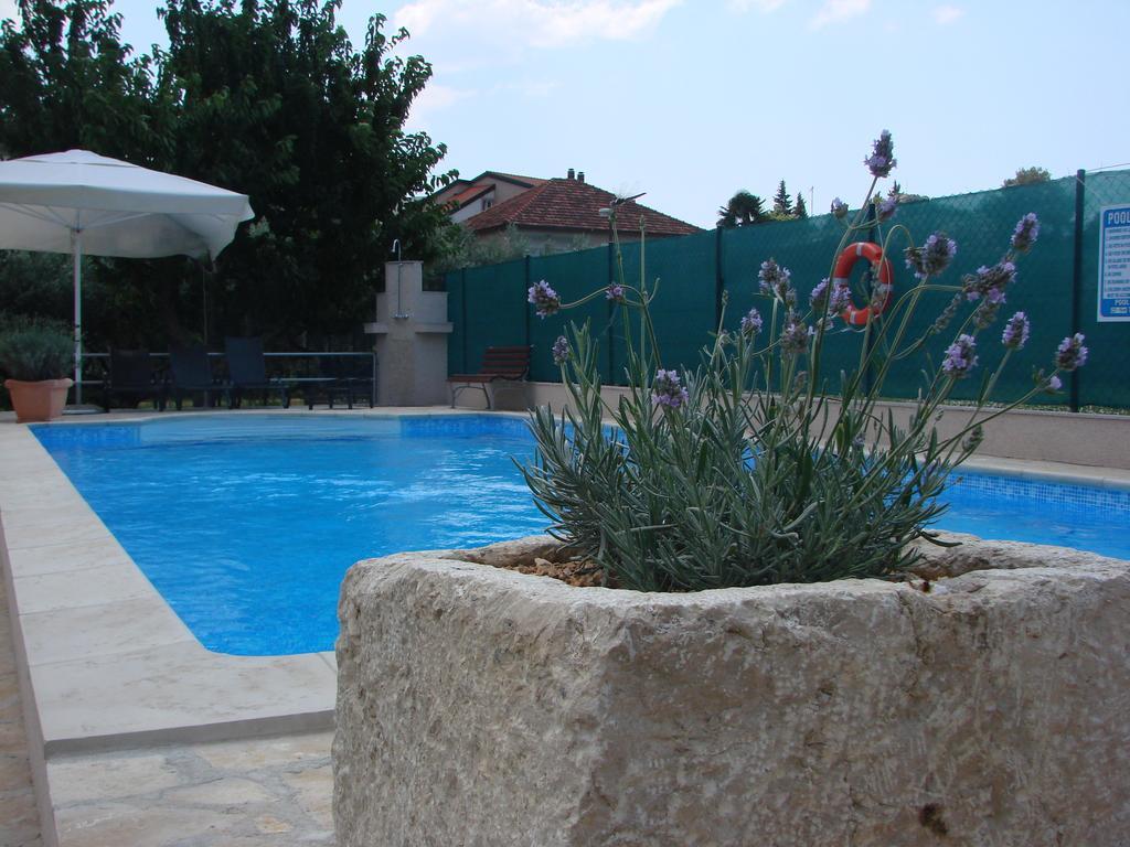 Villa Solo Ploce  Exteriör bild